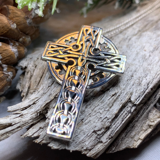 Braddan Scottish Celtic Cross Necklace