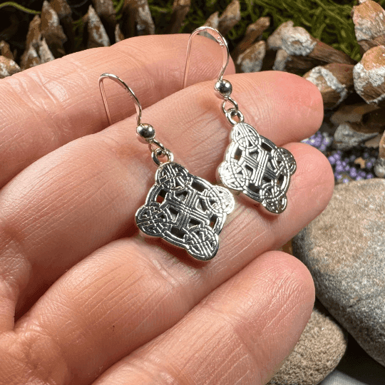 Mirna Celtic Knot Earrings - 