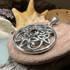 Oifa Trinity Knot Necklace - 18