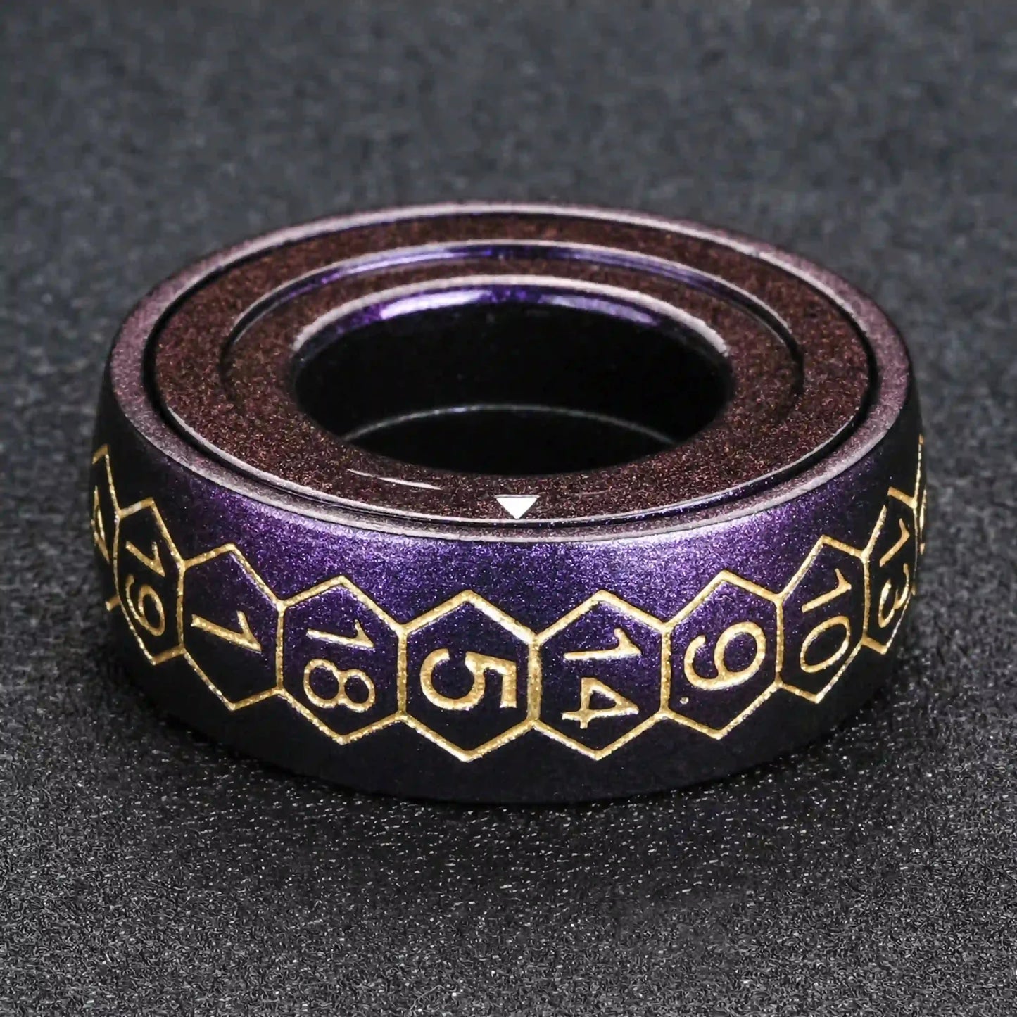 Cool Metal Fingertip Spinning D20 Dice Ring
