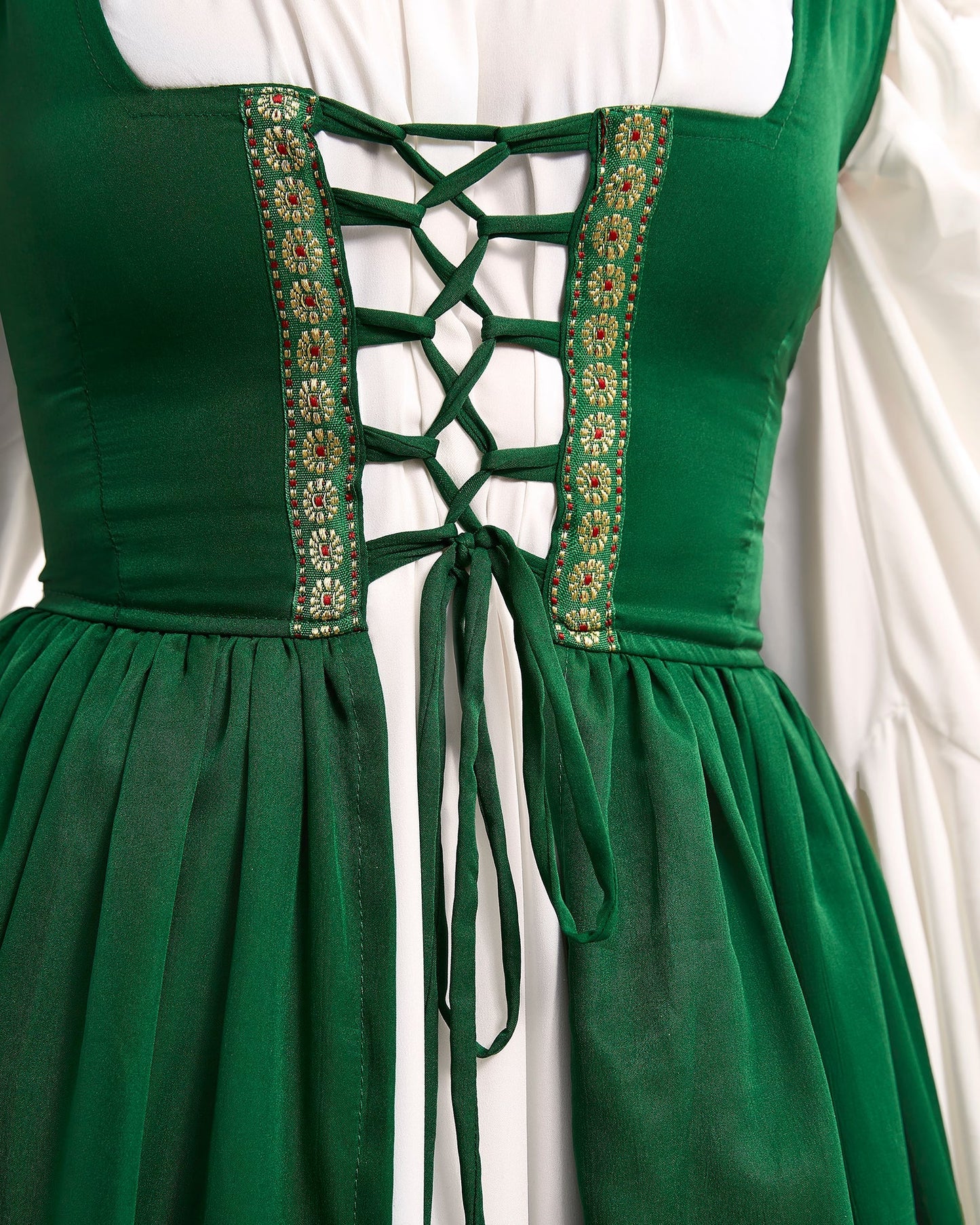 Renaissance Faire 2 piece Full Costume Irish Dress & Long-Sleeved Chemise