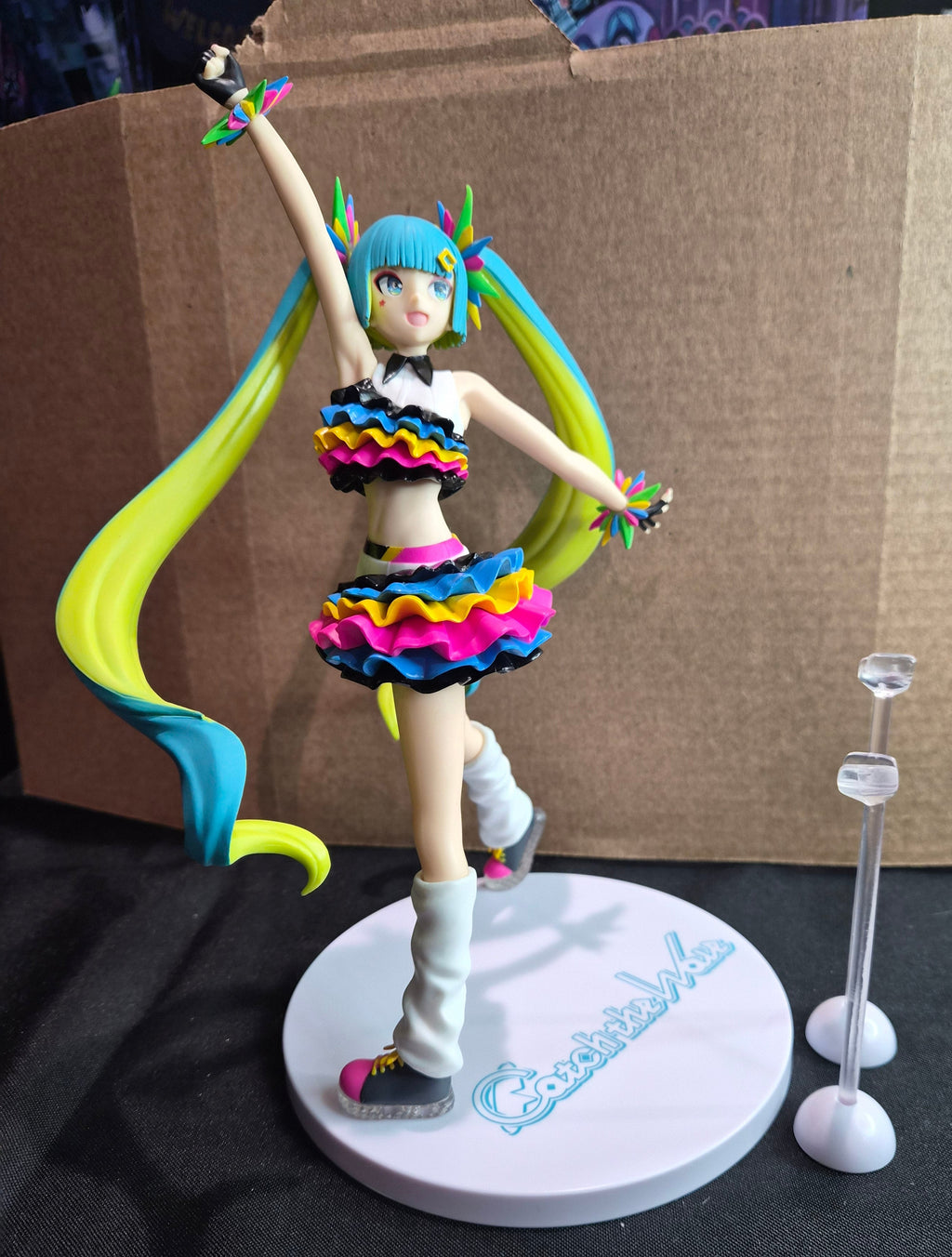 Hatsune Miku – Catch The Wave Figure – Project Diva Mega39's – Sega – 9.8" Tall