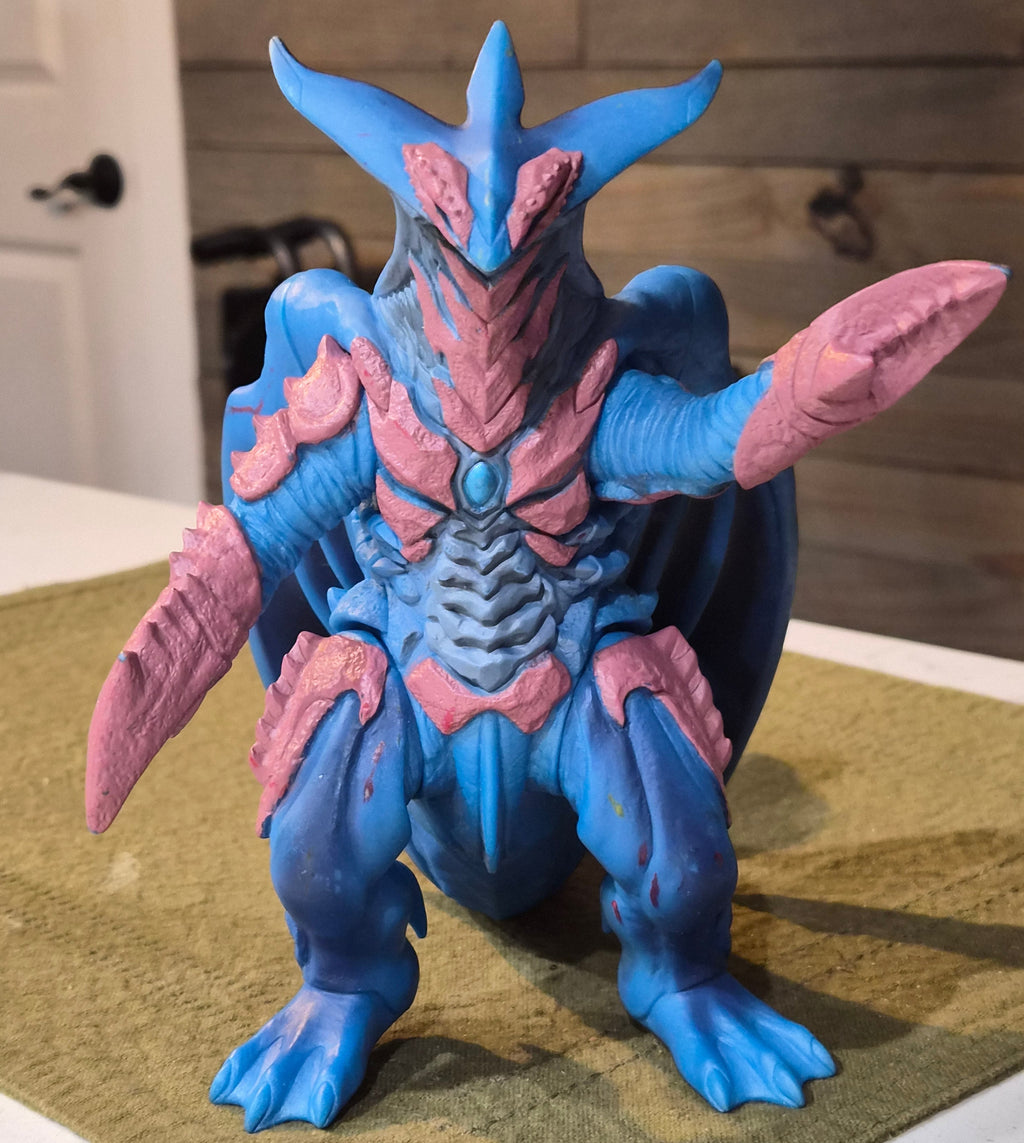 Bandai 2017 Zegan Ultra Monster DX Figure – Ultraman Geed – Kaiju Sofubi Japan
