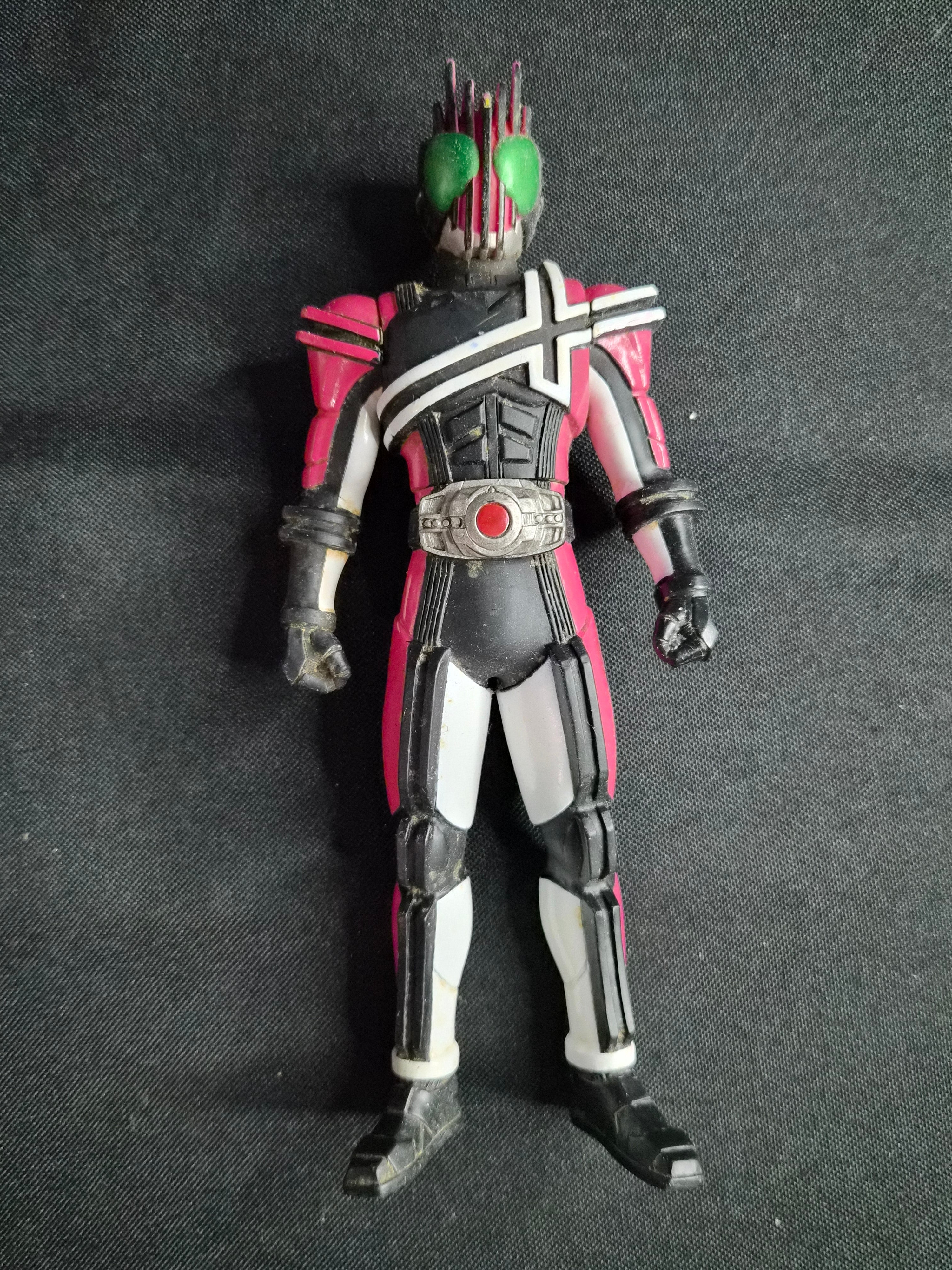 Bandai 2008 - Kamen Rider Decade Sofubi Figure – Legend Rider Series – Tokusatsu Japan
