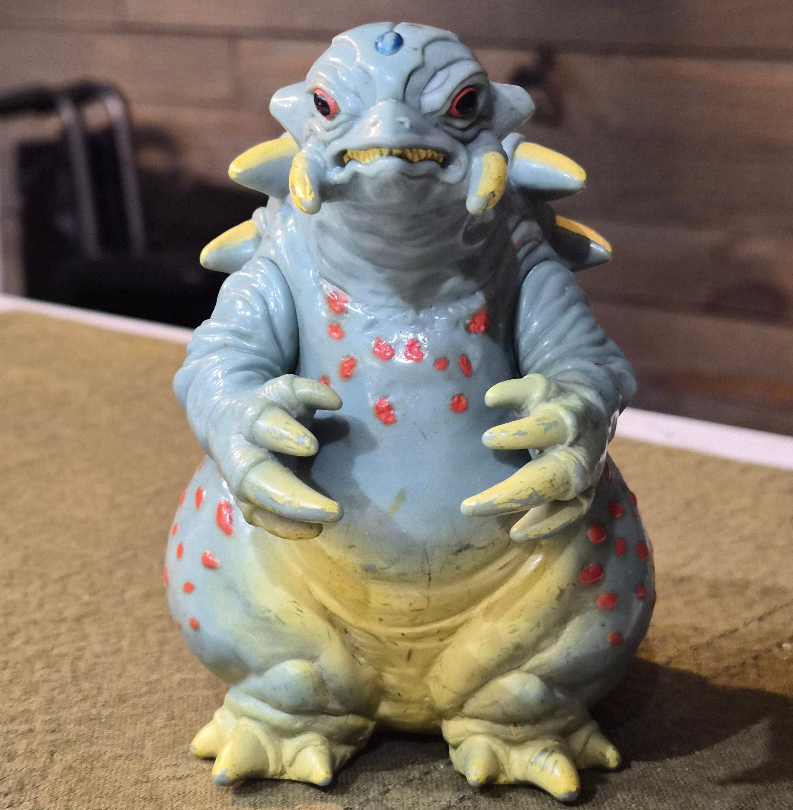 Bandai 1995 Kodalar “Legendary Deep Sea Kaiju” Ultra Monster Series Ultraman Sofubi Figure