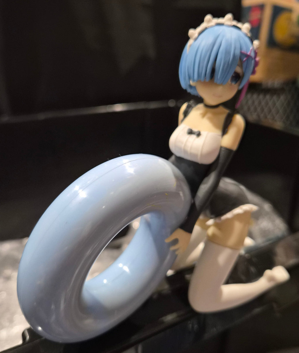 Re:Zero – Rem “Celestial Vivi” Maid Style Figure w/ Blue Donut Prop – Banpresto – 5"