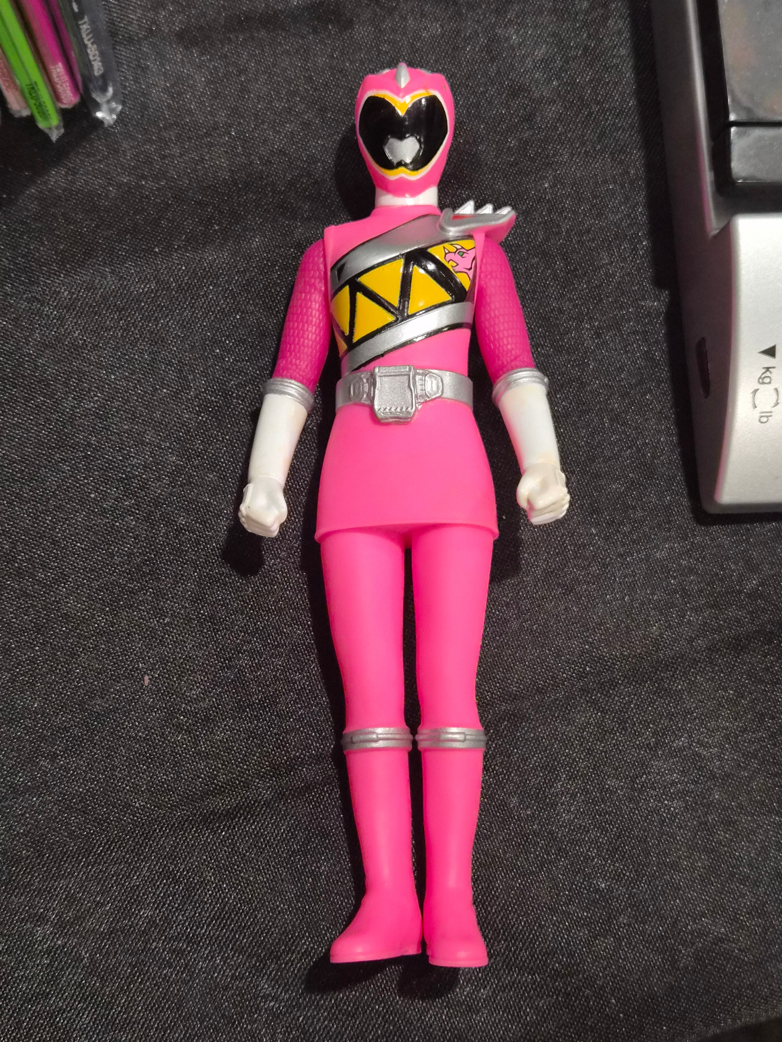 Kyoryu Pink Ranger Zyuden Sentai Kyoryuger Bandai Sentai Hero Series – 2012 6.5" Figure
