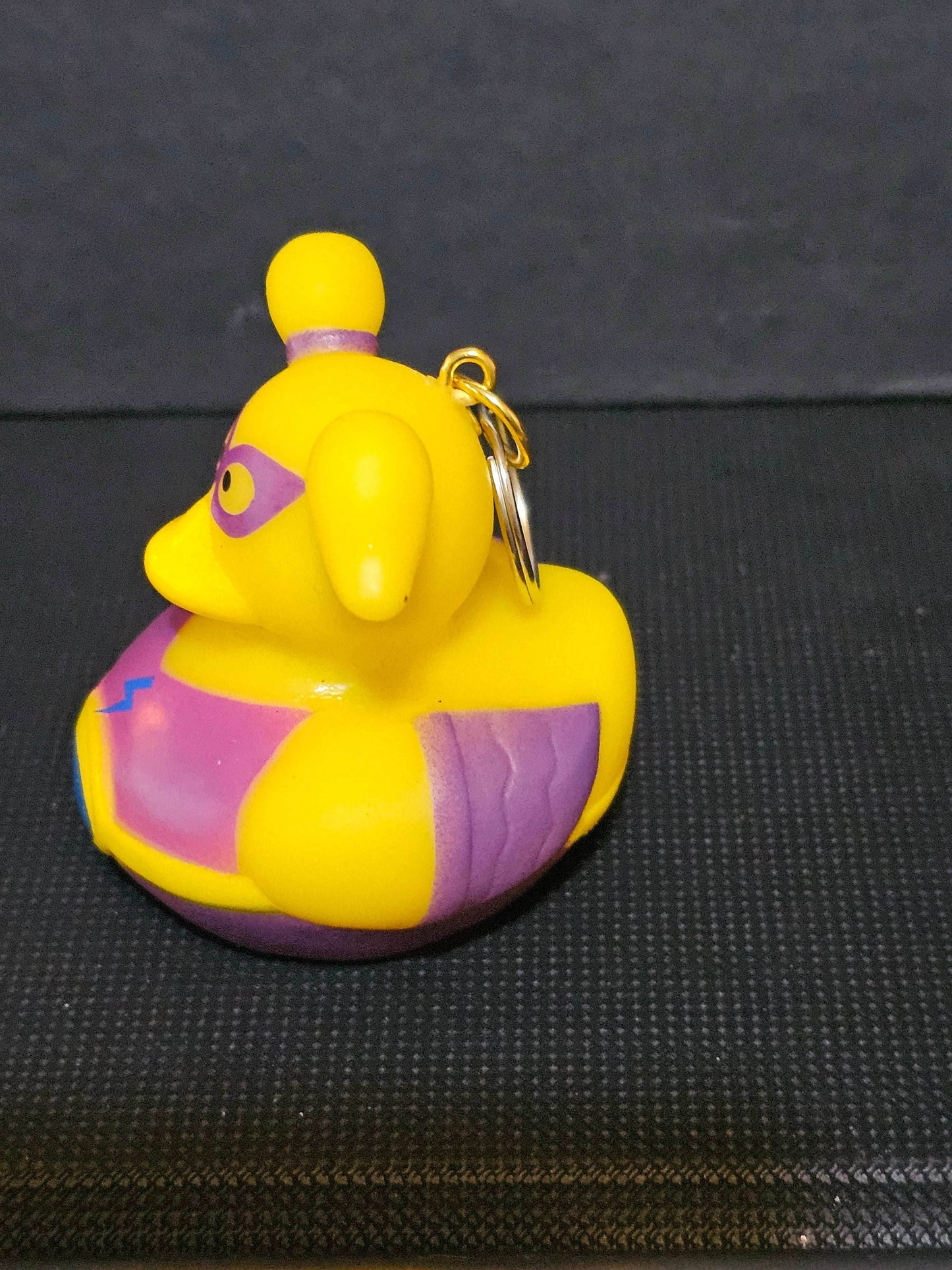 Dyna Girl duck keychain - 