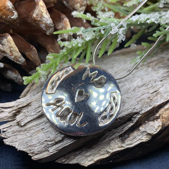 Gaelic "My Love" Necklace