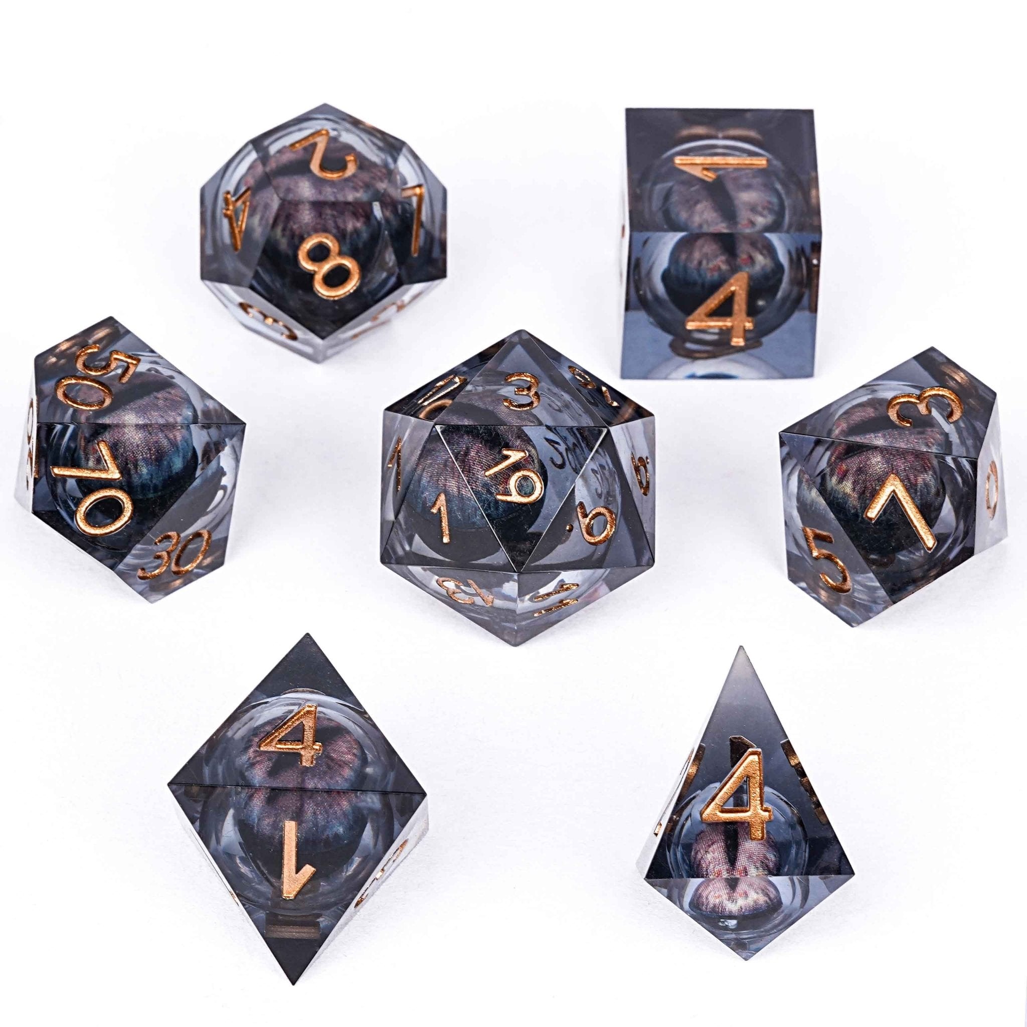 Sharp-edged black dragon's eye transparent liquid core resin DND dice set + copper font