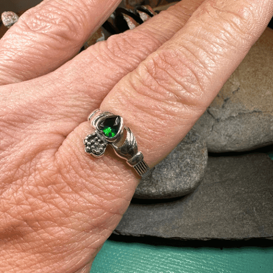 Clarina Claddagh Ring - 6 / Pink