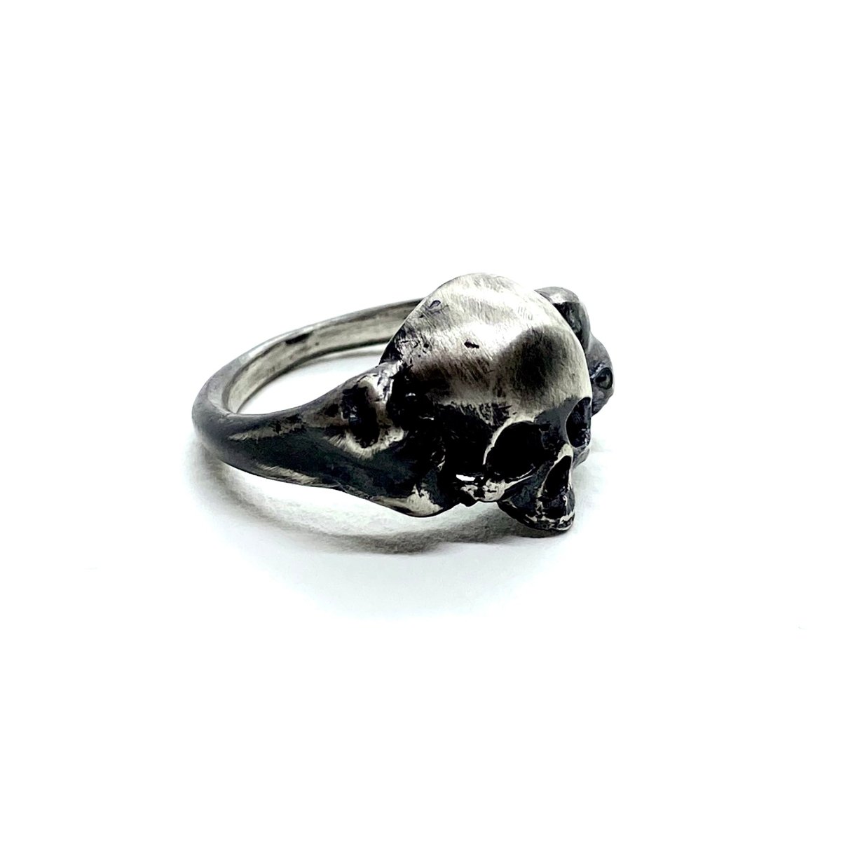 Skull and Bones Ring in Sterling Silver Fulfilled Julian The 2nd