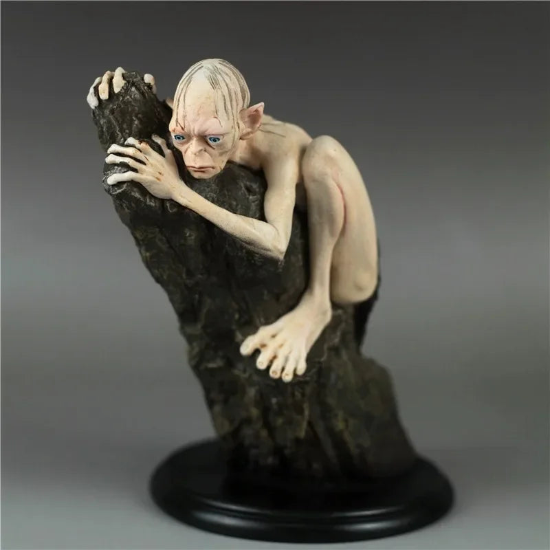 The Lord of The Rings Peripheral Gollum Anime Action Figures Model Statue Children's Toy Collection Ornaments