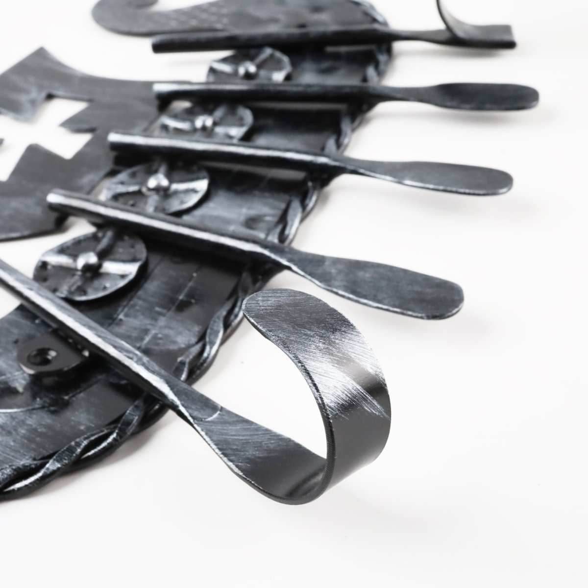 Silver Stand for Leviathan Axe - 