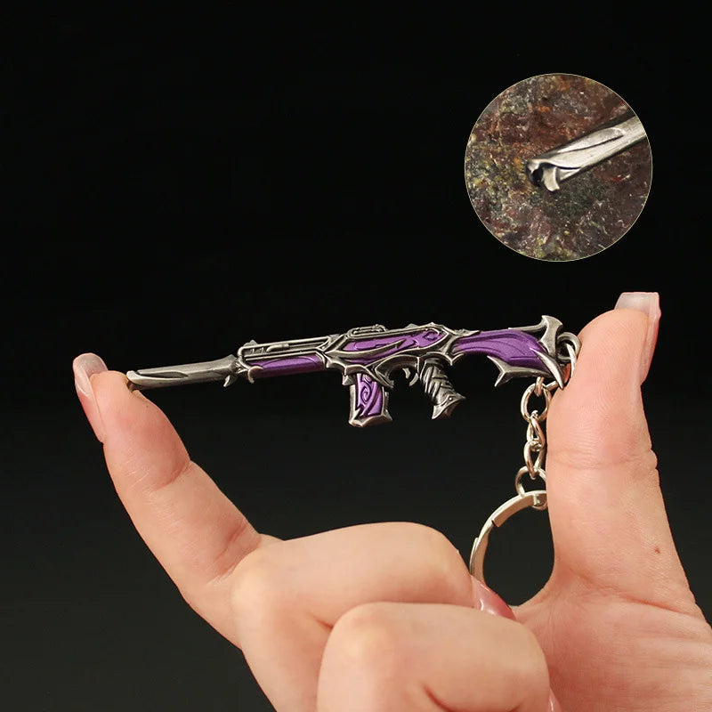 Valorant  Melee Reaver 2.0 Karambit Keychain Game Peripheral M4 Samurai Dagger Model Metal Key Ring Pendant Jewelry Male Gift