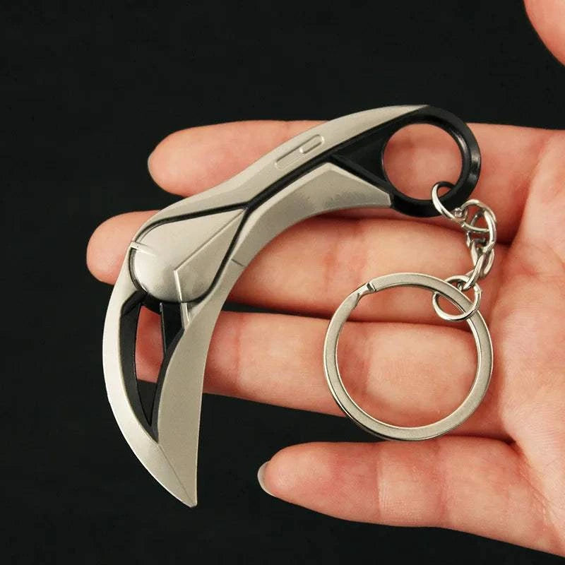 Valorant  Melee Reaver 2.0 Karambit Keychain Game Peripheral M4 Samurai Dagger Model Metal Key Ring Pendant Jewelry Male Gift