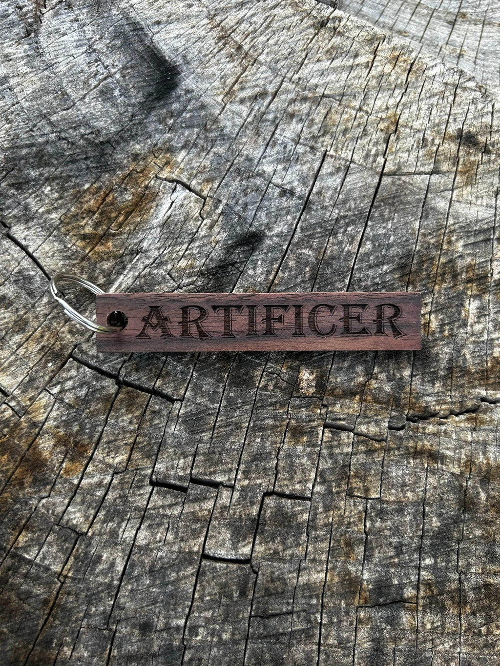 DND Character-Class Keychain - Dungeons & Dragons (Nat Twenty!)