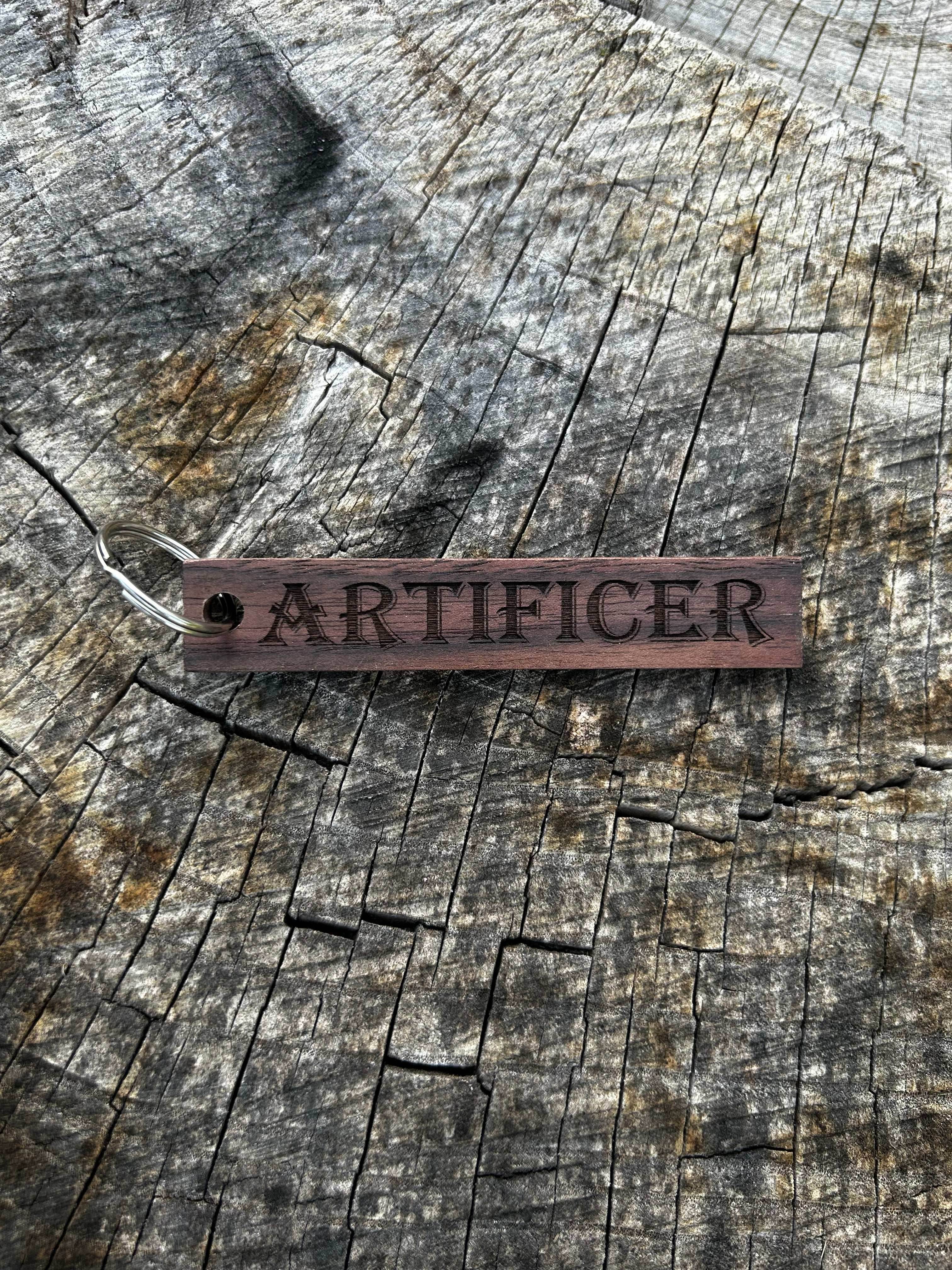 DND Character-Class Keychain - Dungeons & Dragons (Nat Twenty!)