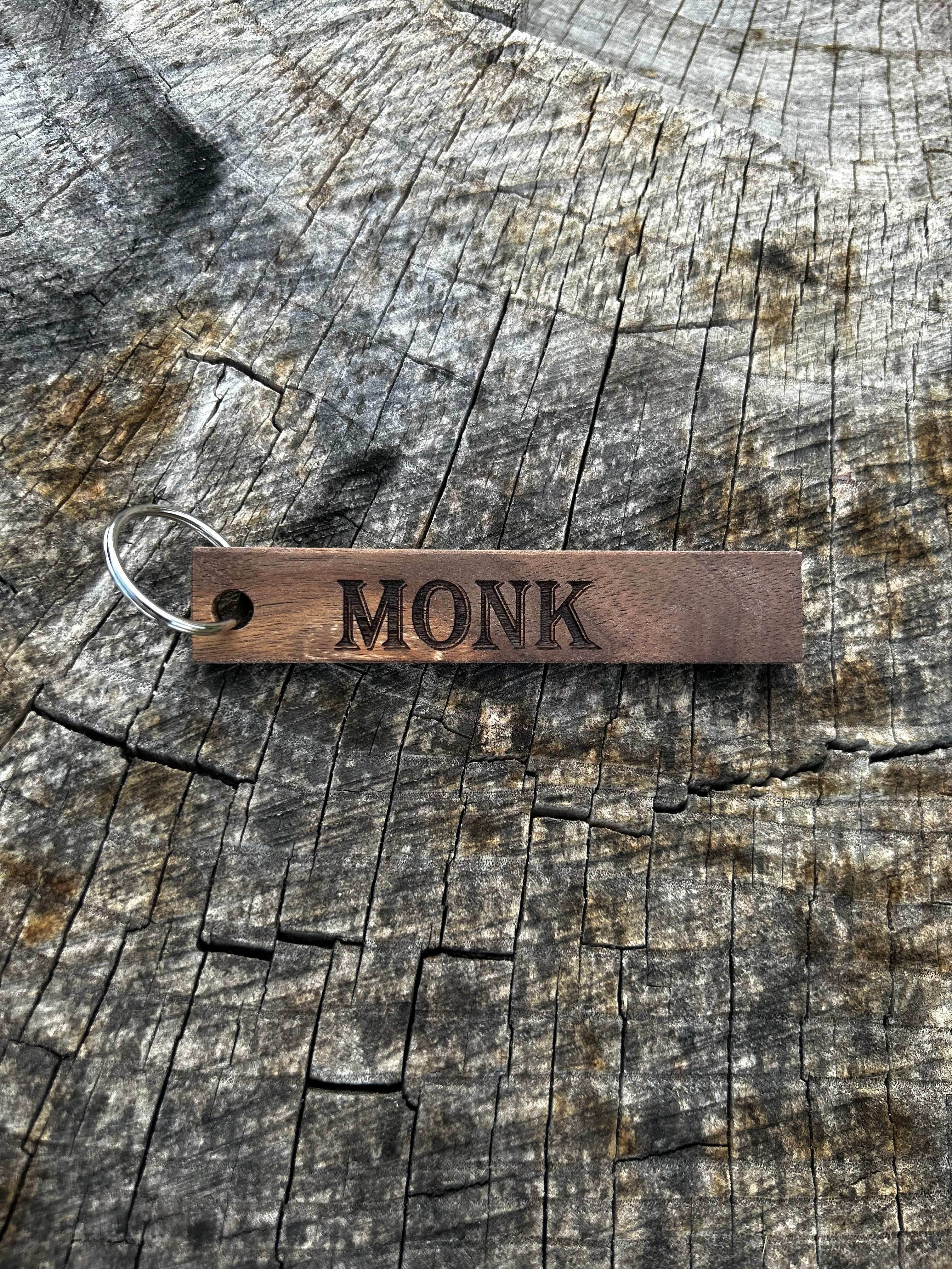 DND Character-Class Keychain - Dungeons & Dragons (Nat Twenty!)