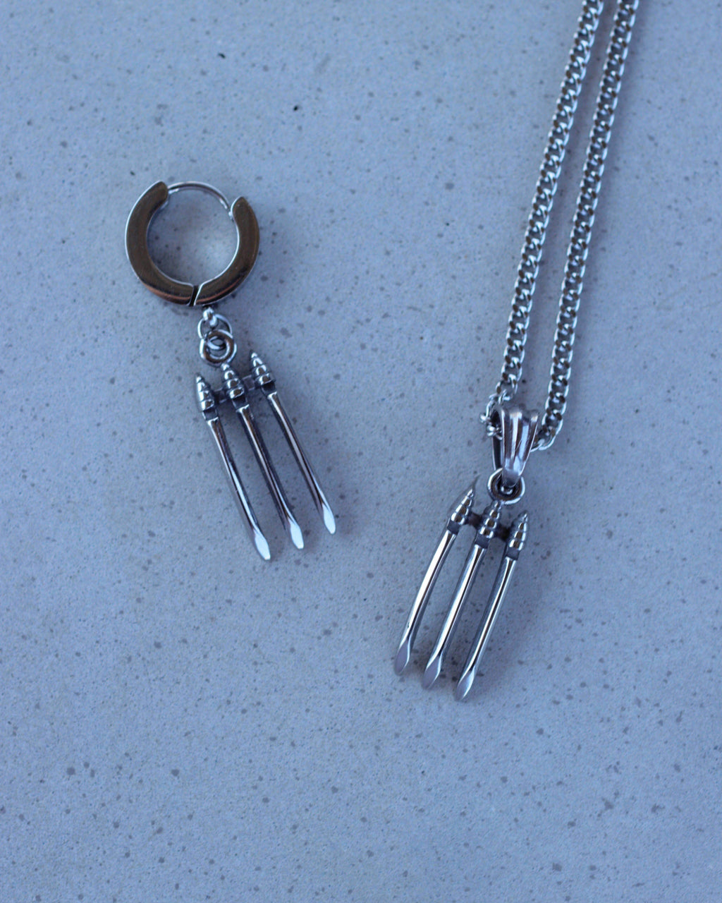 Marvel™ Wolverine Claw Earring - Chrome / Single