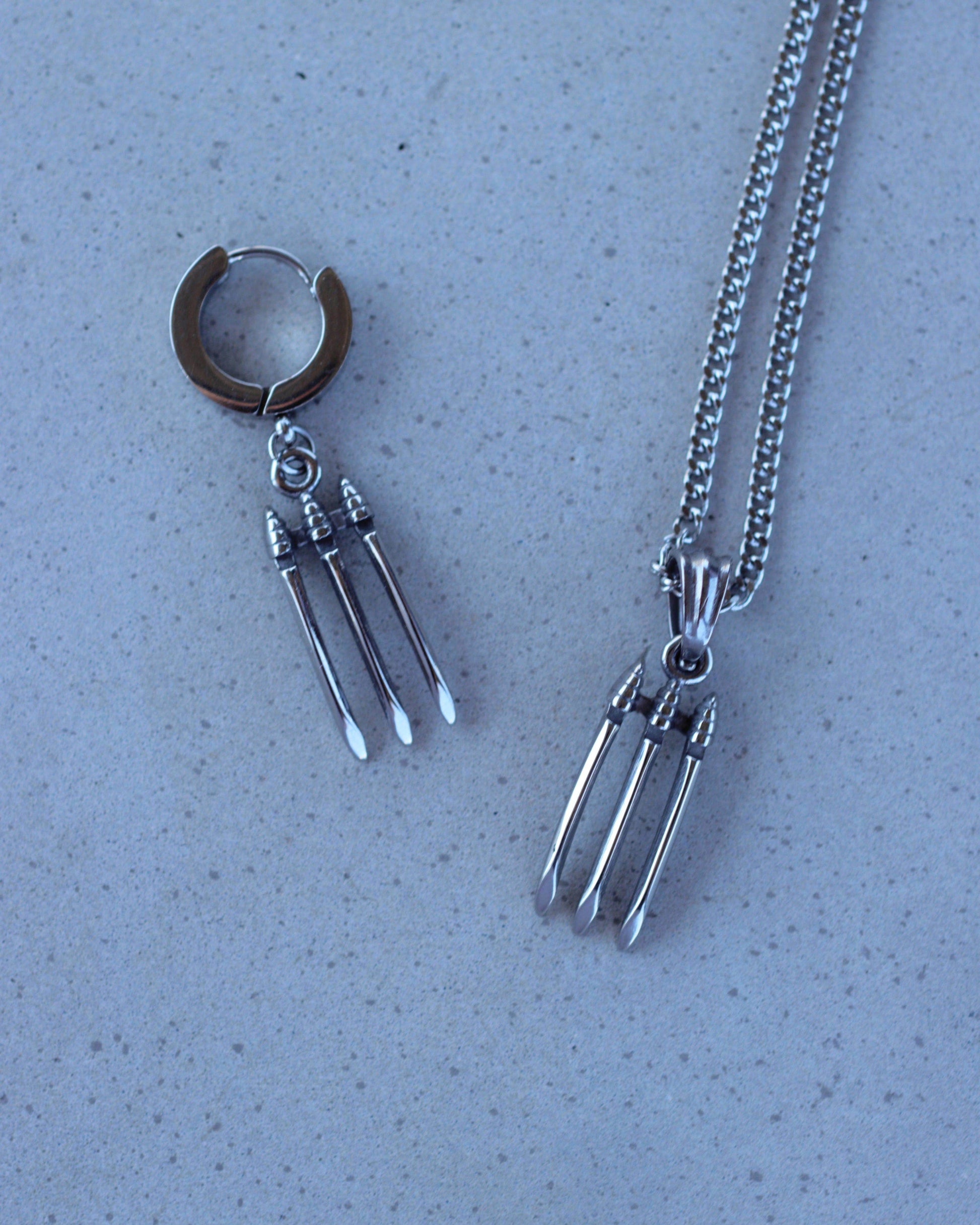 Marvel™ Wolverine Claw Necklace - Chrome